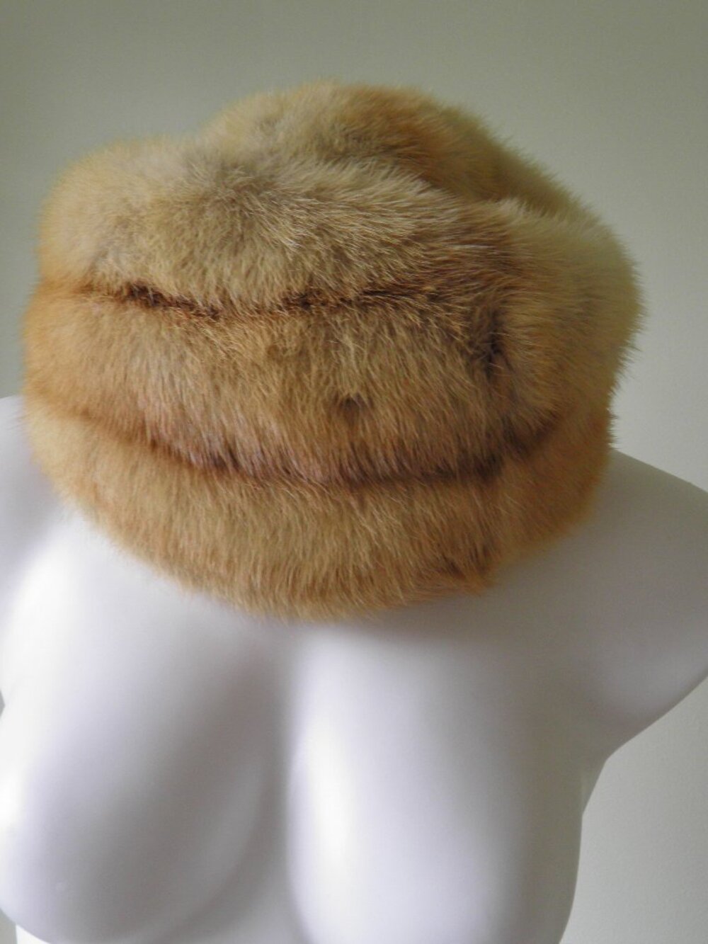 Vintage Light Tone Mink Fur Pill Box Style Hat